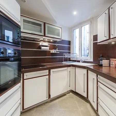Apartment Rue Le Marois *