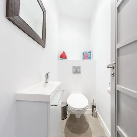 Apartment Rue Le Marois